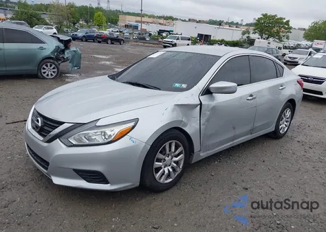 2017 Nissan Altima 2.5 S z USA, uszkodzony, nr VIN 1N4AL3APXHN365430